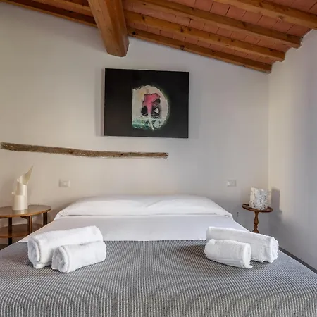 Villa La Casa Nel Bosco D'arte- In Chianti, House With Private Garden *