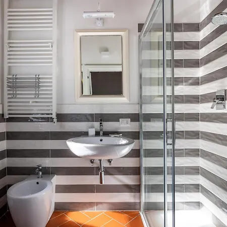 La Casa Nel Bosco D'arte- In Chianti, House With Private Garden Villa