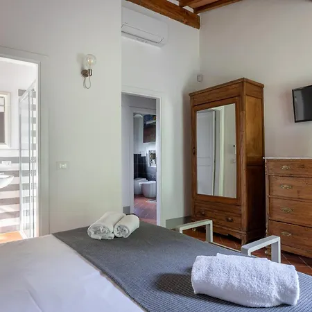 La Casa Nel Bosco D'arte- In Chianti, House With Private Garden Villa *